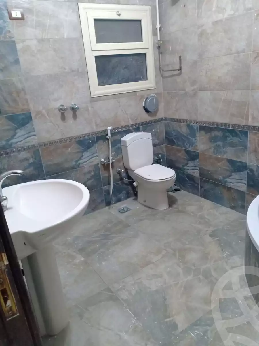 https://aqarmap.com.eg/en/listing/6140353-for-rent-cairo-helwan-kwrnysh-hlwn