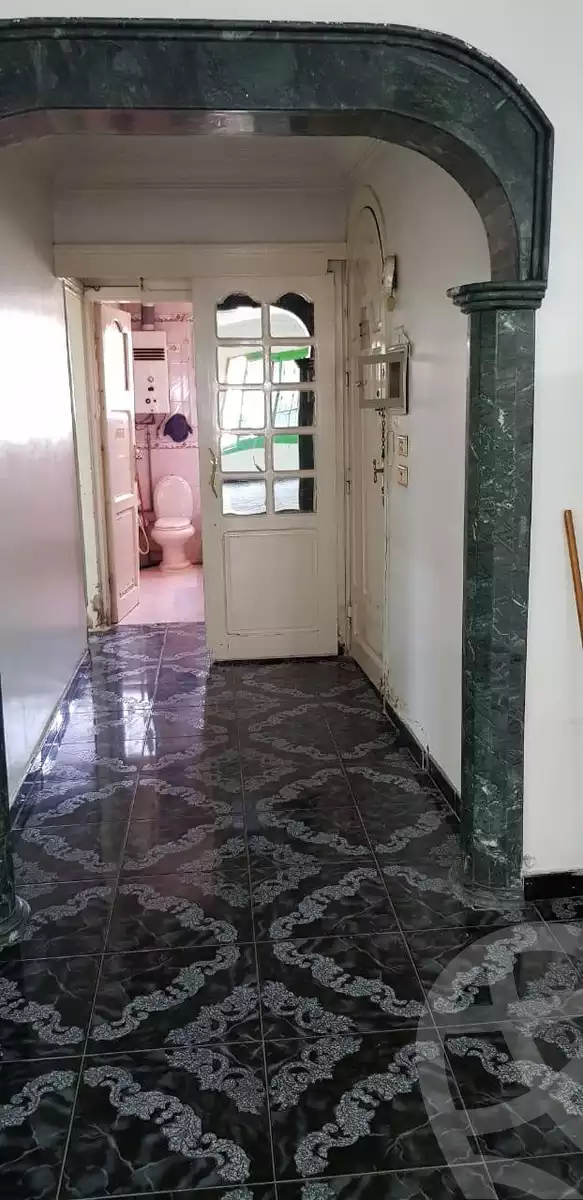 https://aqarmap.com.eg/en/listing/6140370-for-sale-cairo-helwan-helwan-el-sharkeya-saleh-sobhy-st