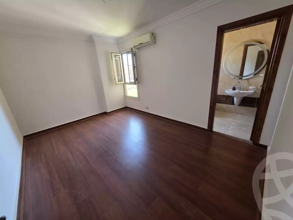 https://aqarmap.com.eg/en/listing/6142193-for-sale-alexandria-lauran