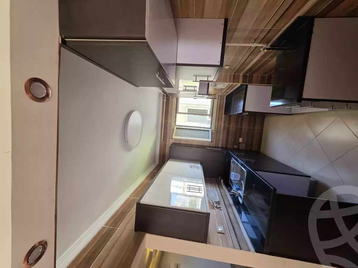 https://aqarmap.com.eg/en/listing/6142193-for-sale-alexandria-lauran