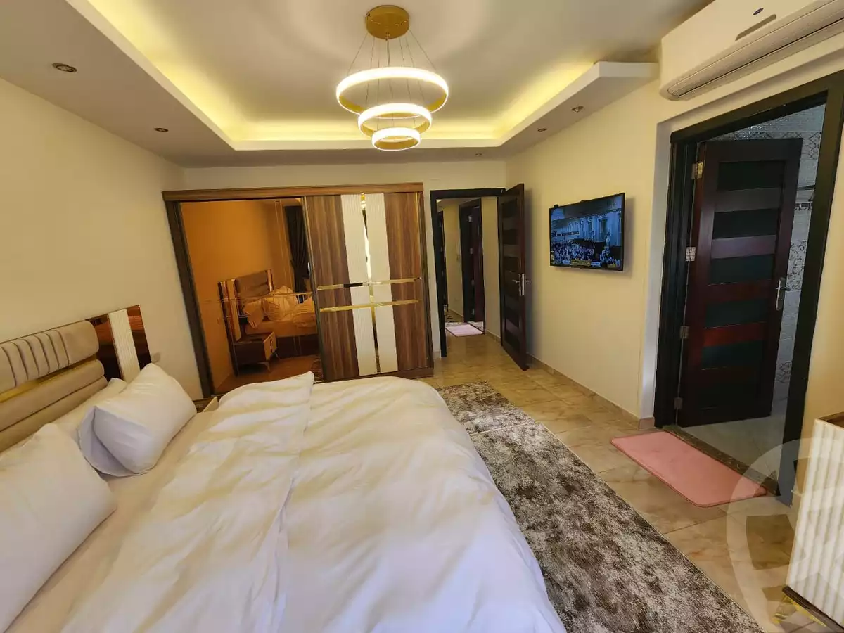 https://aqarmap.com.eg/en/listing/6131501-for-rent-cairo-manial-shr-lkhshyd
