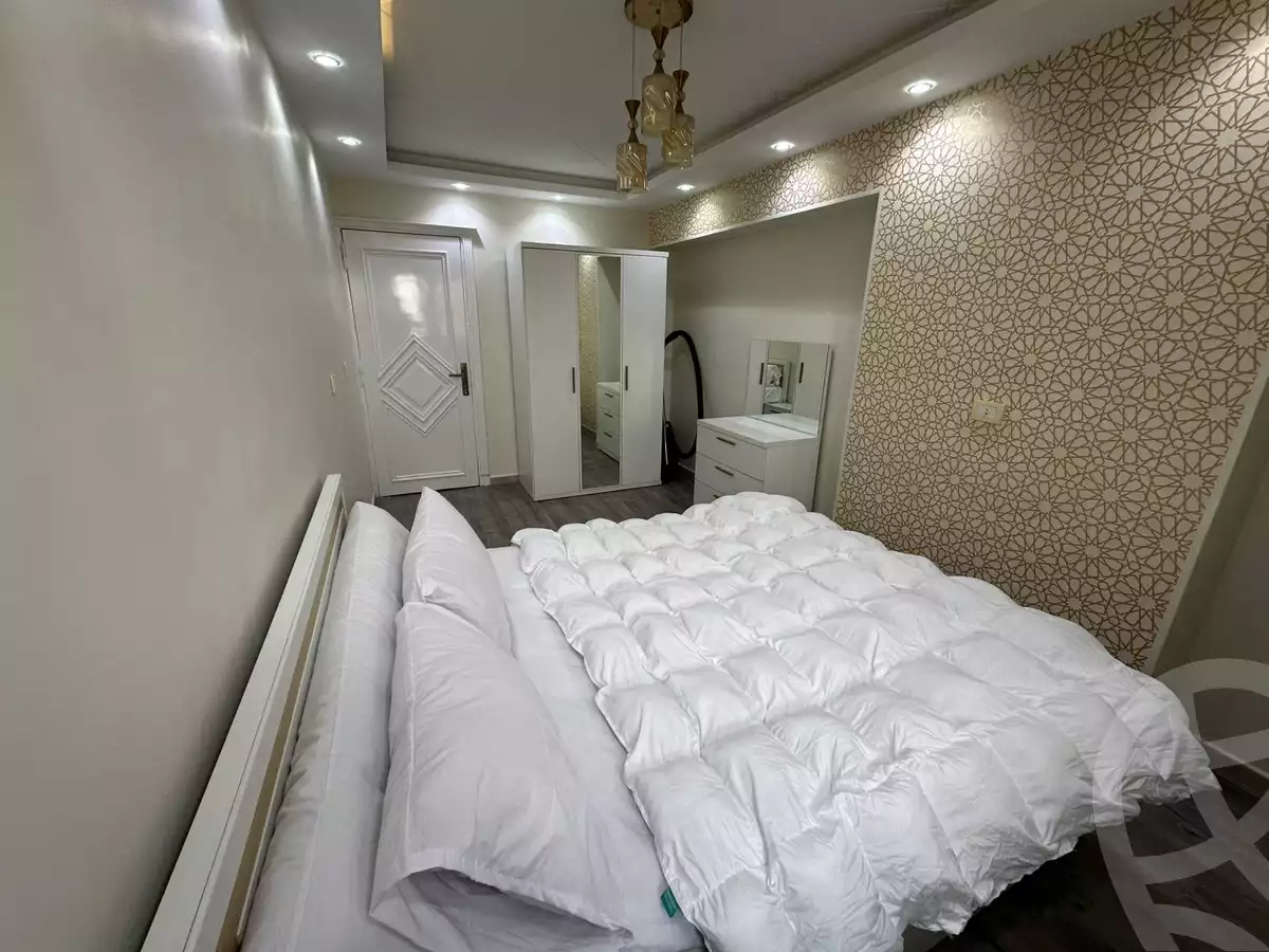 https://aqarmap.com.eg/en/listing/6142784-for-rent-cairo-manial-abd-el-aziz-al-saud-st
