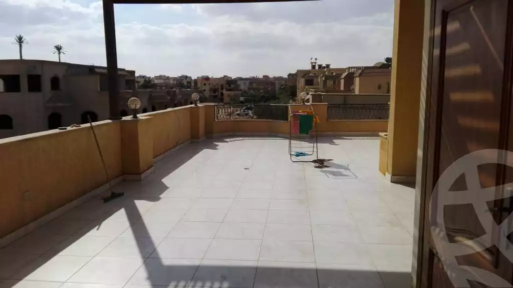 https://aqarmap.com.eg/en/listing/6143454-for-sale-cairo-el-sheikh-zayed-city-compounds-el-yasmeen-compound