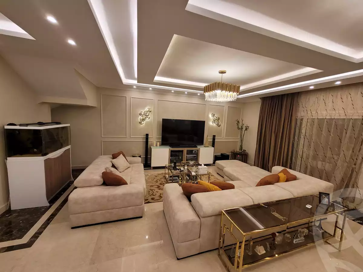 https://aqarmap.com.eg/en/listing/6143586-for-sale-cairo-el-sheikh-zayed-city-compounds-continental-residence