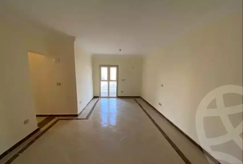 https://aqarmap.com.eg/ar/listing/6143605-for-sale-cairo-al-oubour-compounds-nozhat-el-obour-compound-hhd