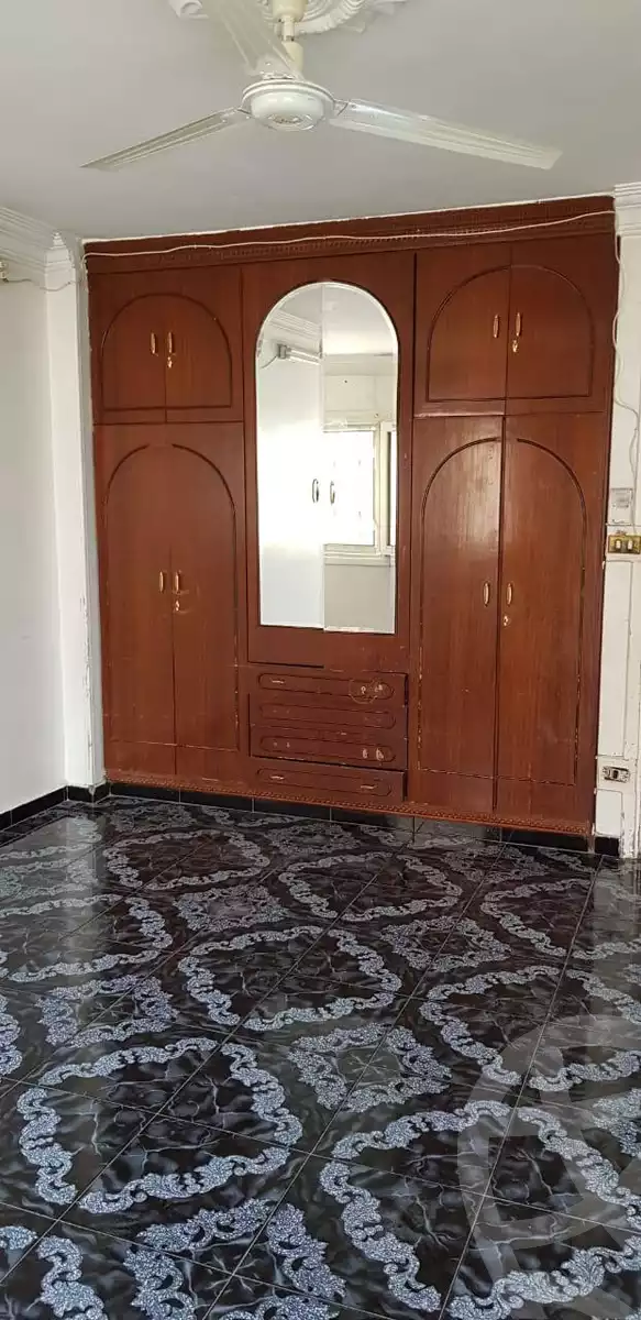 https://aqarmap.com.eg/en/listing/6146896-for-sale-cairo-helwan-helwan-el-sharkeya-saleh-sobhy-st