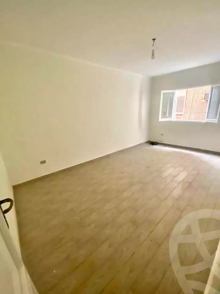 https://aqarmap.com.eg/en/listing/6147325-for-sale-cairo-hadayek-el-koba-wali-al-ahd-st