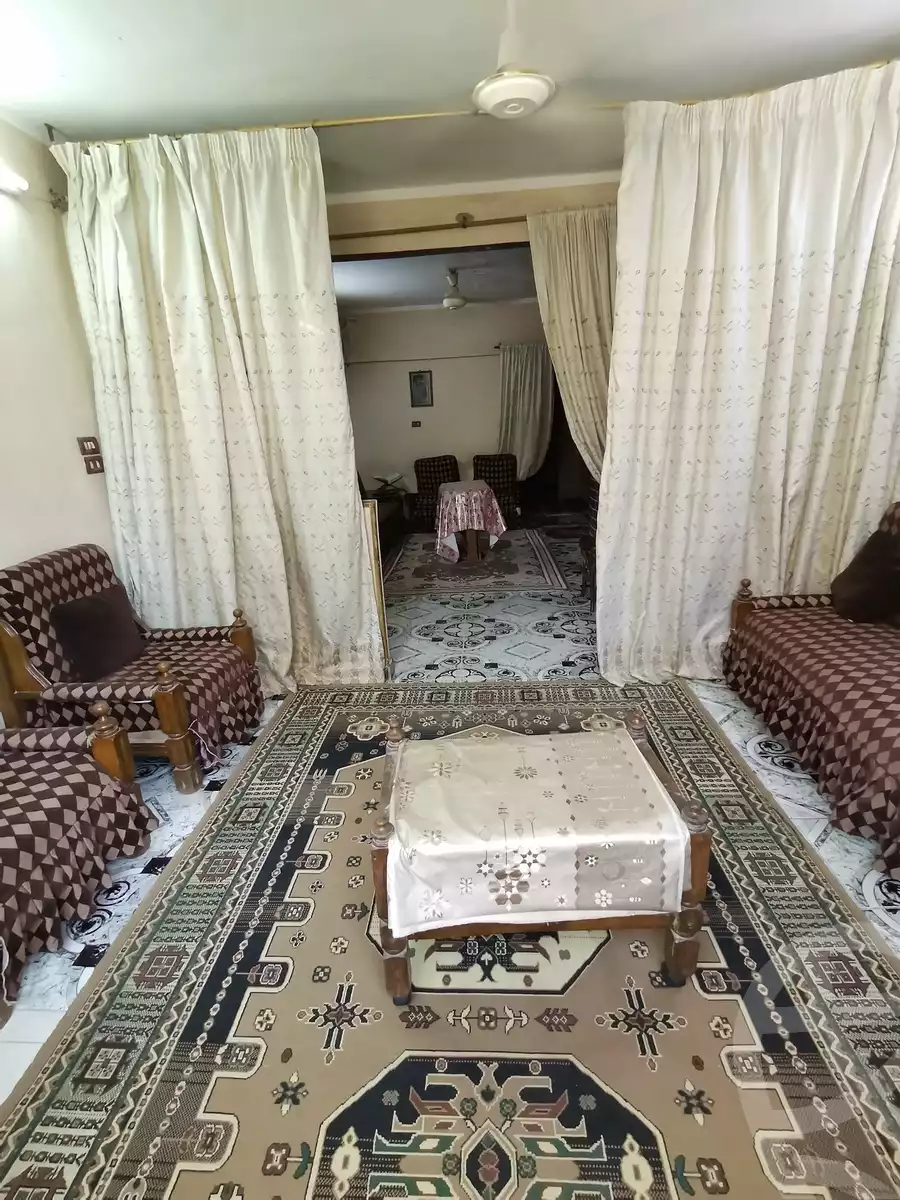 https://aqarmap.com.eg/ar/listing/6150998-for-sale-cairo-helwan-el-masaken-el-iqtsadeyah-ahmed-badawy-st