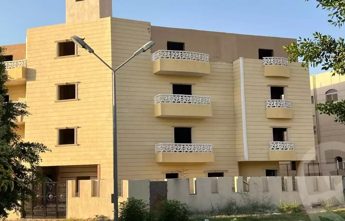 https://aqarmap.com.eg/en/listing/6151814-for-sale-cairo-el-shorouk-lhy-lthlth-grb-iskan-fakher