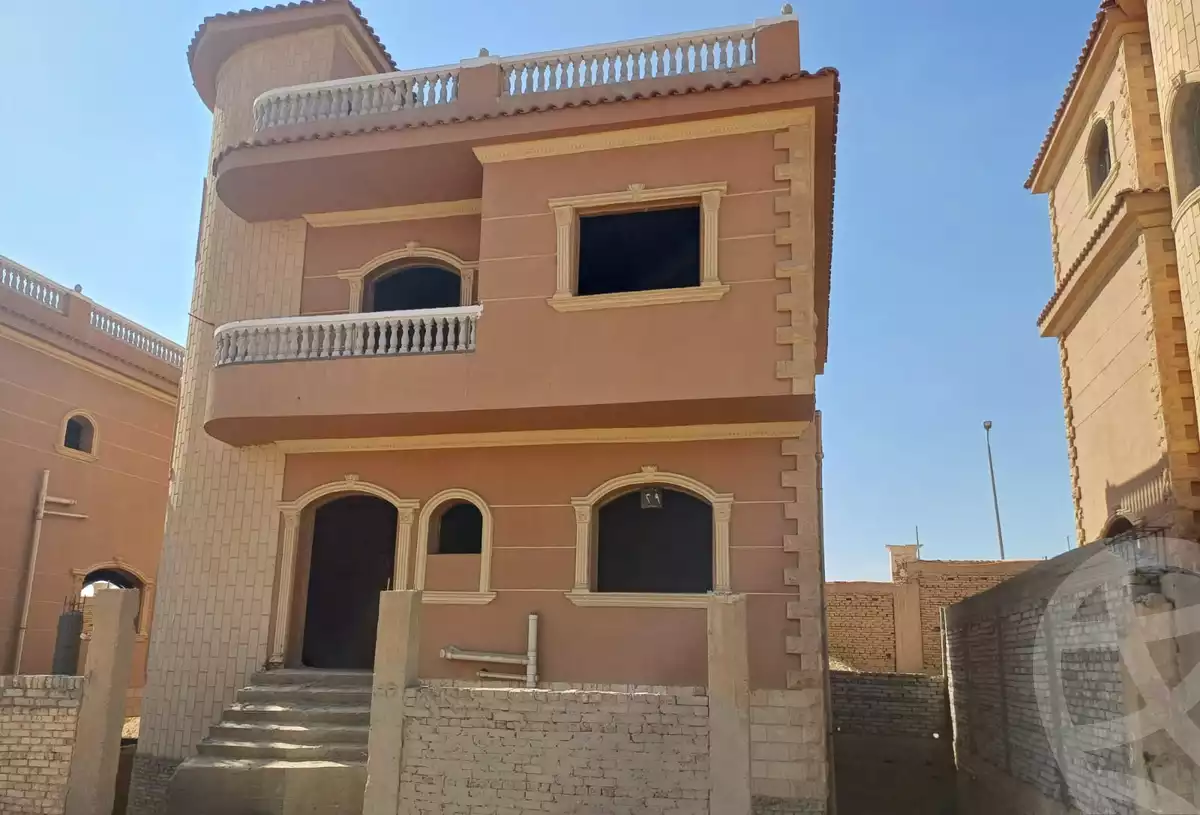 https://aqarmap.com.eg/ar/listing/6152676-for-sale-cairo-6th-of-october-compounds-media-village