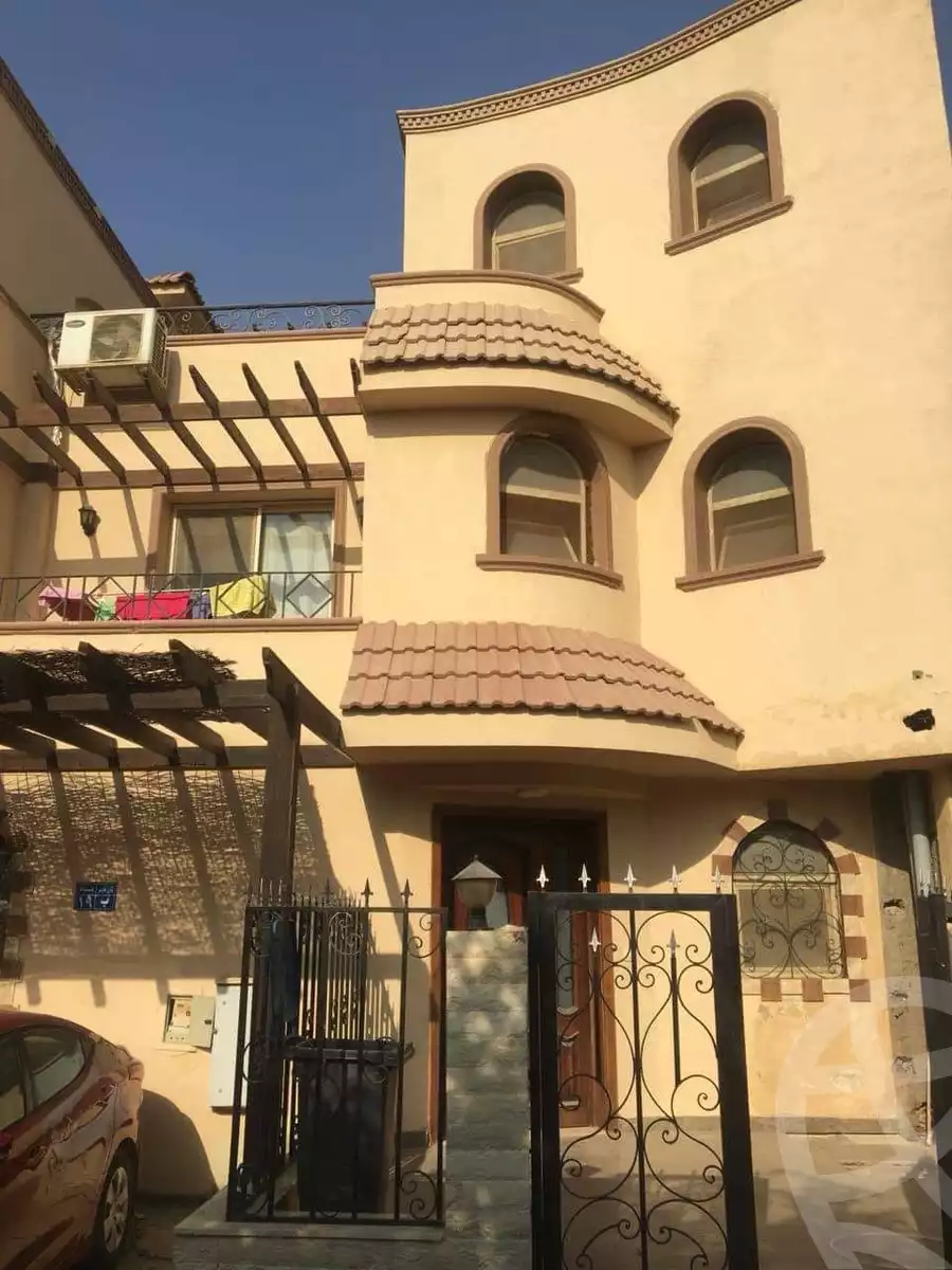 https://aqarmap.com.eg/ar/listing/6152710-for-sale-cairo-6th-of-october-compounds-first-heights
