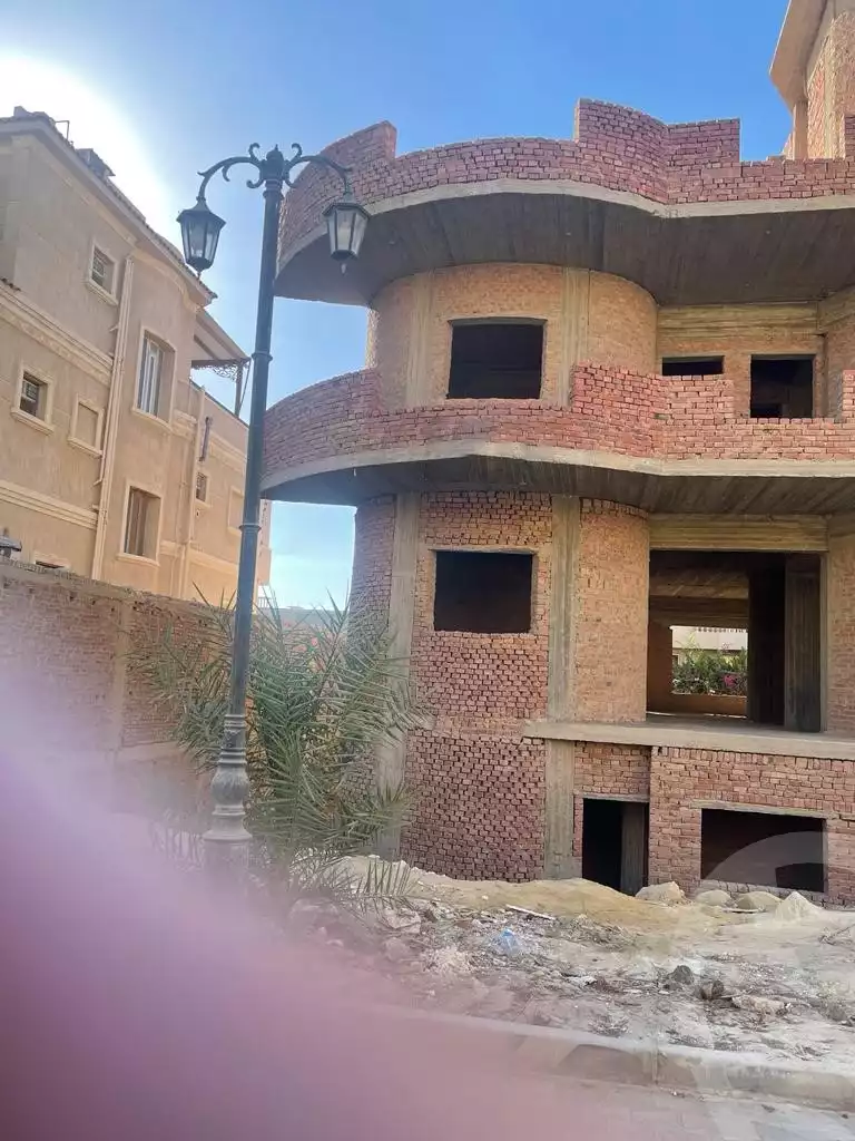 https://aqarmap.com.eg/ar/listing/6152776-for-sale-cairo-6th-of-october-compounds-el-fedaa