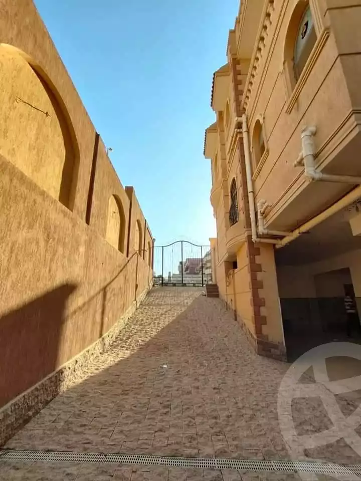 https://aqarmap.com.eg/en/listing/6152938-for-sale-cairo-el-sheikh-zayed-city-el-hay-el-thaleth-ashaer