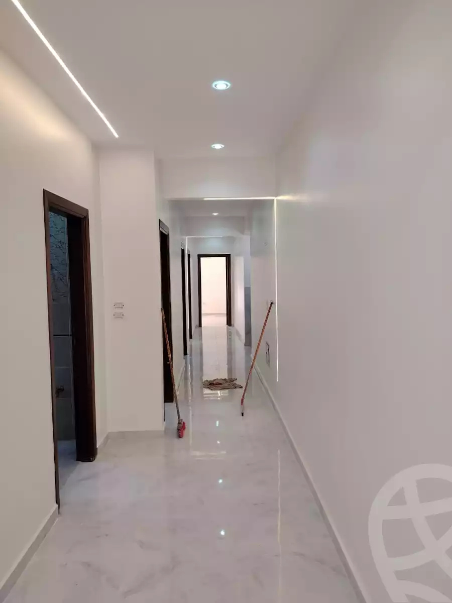 https://aqarmap.com.eg/ar/listing/6153841-for-sale-cairo-el-shorouk-lhy-lthlth-shrq-neighbourhood-3