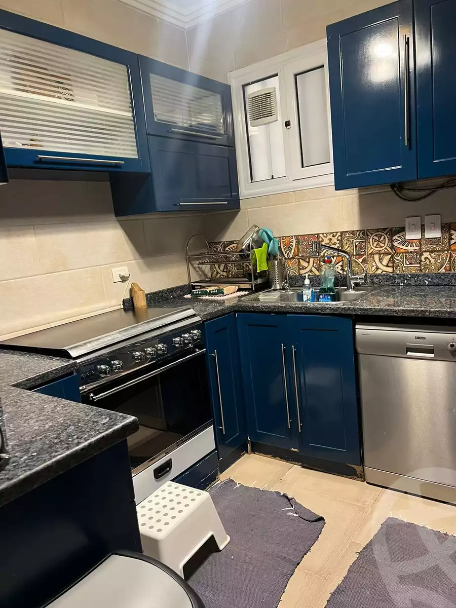 https://aqarmap.com.eg/en/listing/6154525-for-sale-cairo-el-sheikh-zayed-city-el-hay-elsabeaa-lbstn