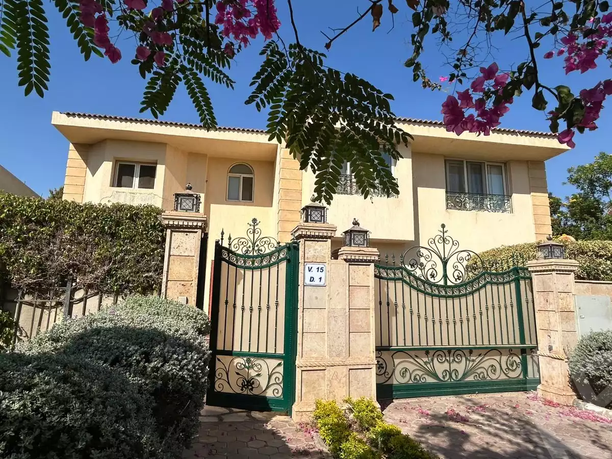 https://aqarmap.com.eg/en/listing/6155155-for-sale-cairo-el-sheikh-zayed-city-compounds-el-rabwa