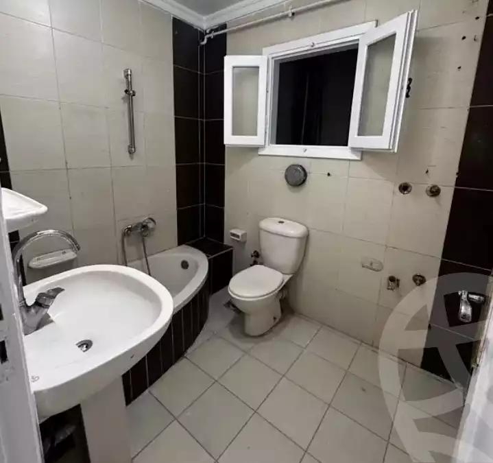 https://aqarmap.com.eg/ar/listing/6157013-for-rent-alexandria-miami-ibn-moeslh-al-arman-st