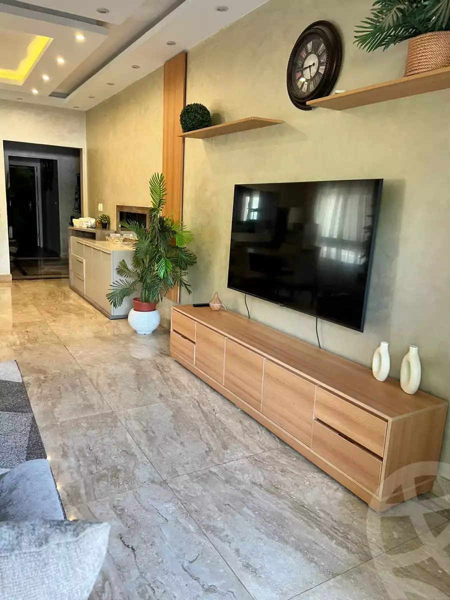 https://aqarmap.com.eg/en/listing/6157732-for-rent-cairo-el-sheikh-zayed-city-compounds-kmbwnd-wn-16-swdyk