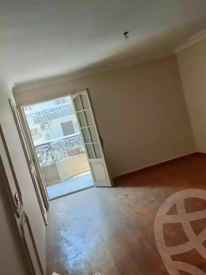 https://aqarmap.com.eg/en/listing/6157784-for-sale-alexandria-ganaklis