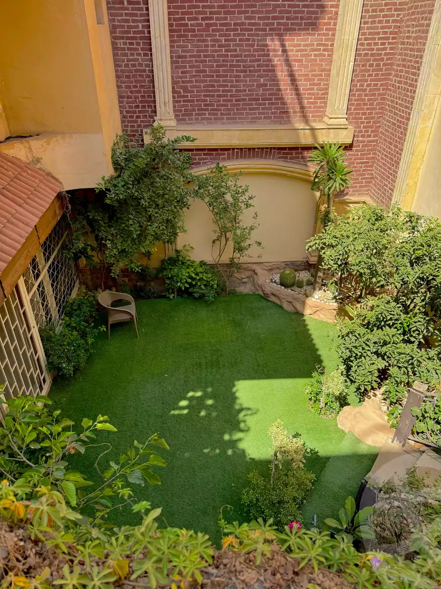 https://aqarmap.com.eg/en/listing/6159418-for-sale-cairo-el-sheikh-zayed-city-compounds-el-yasmeen-compound
