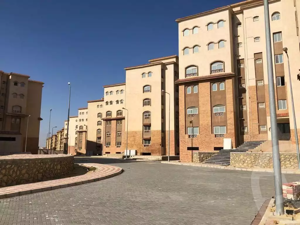 https://aqarmap.com.eg/ar/listing/6159711-for-sale-cairo-new-cairo-compounds-dobat-el-modaraat-compound-deraa-misr