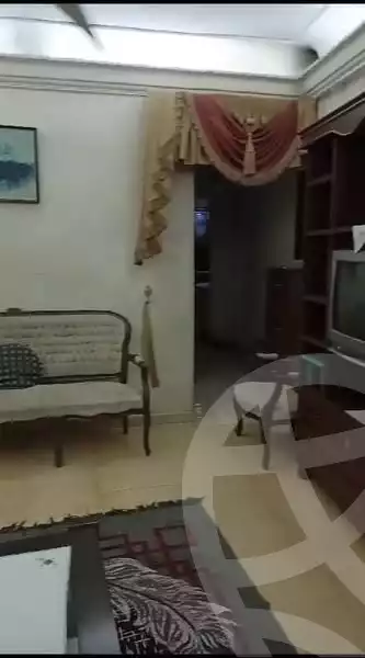 https://aqarmap.com.eg/en/listing/6159964-for-rent-cairo-faisal-kafr-tohormos-queen-nazli-st