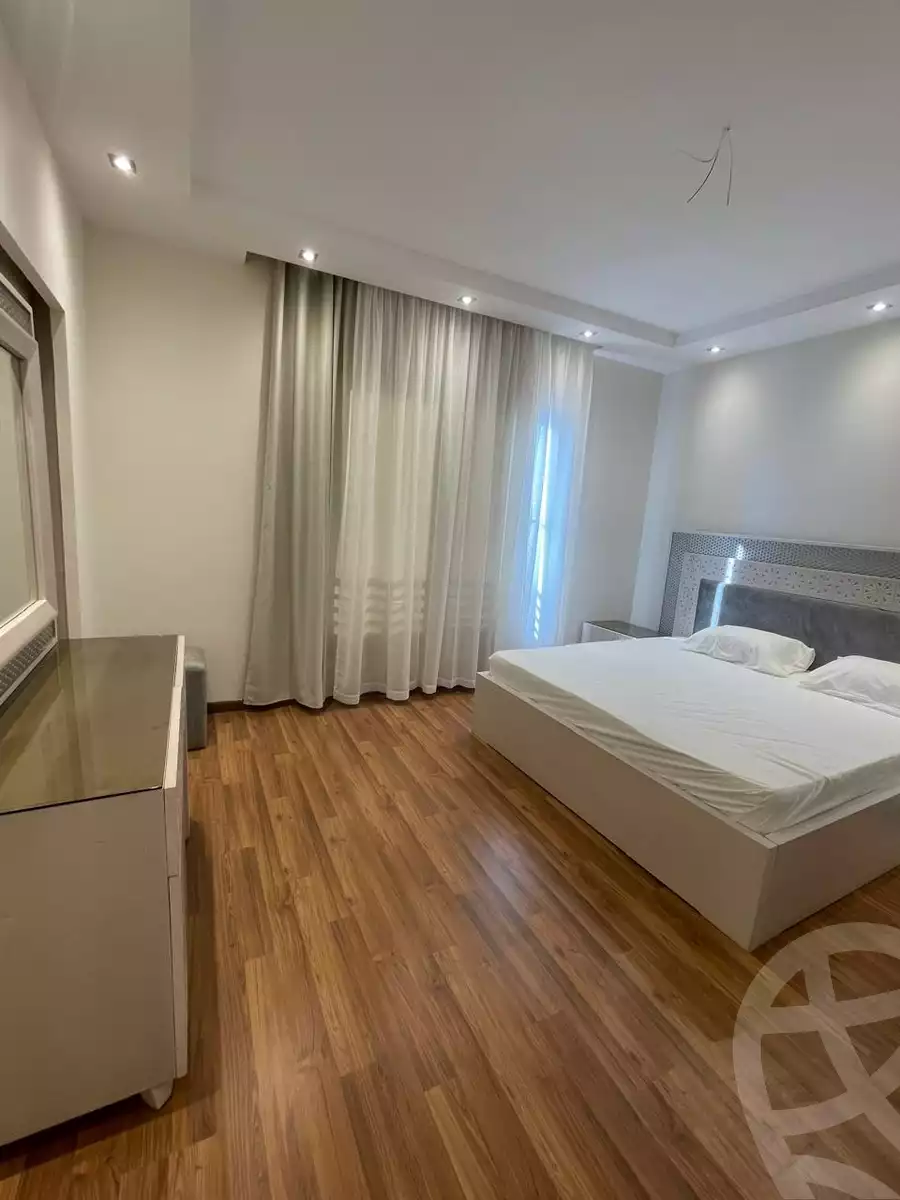 https://aqarmap.com.eg/ar/listing/6160355-for-rent-cairo-el-sheikh-zayed-city-compounds-zyd-wr-llttwyr-park-towers-zed-el-sheikh-zayed-compound