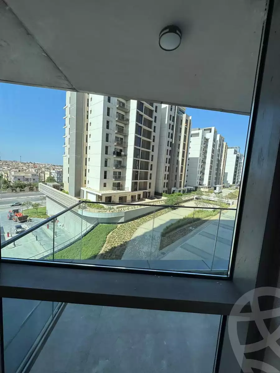 https://aqarmap.com.eg/ar/listing/6160355-for-rent-cairo-el-sheikh-zayed-city-compounds-zyd-wr-llttwyr-park-towers-zed-el-sheikh-zayed-compound