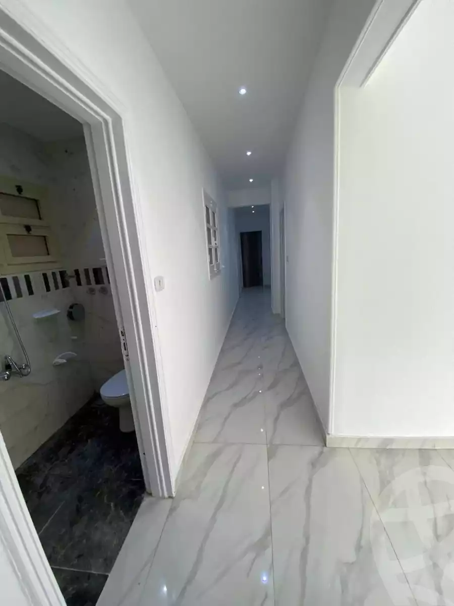 https://aqarmap.com.eg/ar/listing/6160590-for-sale-cairo-new-cairo-el-ahyaa-first-neighborhood-street-12