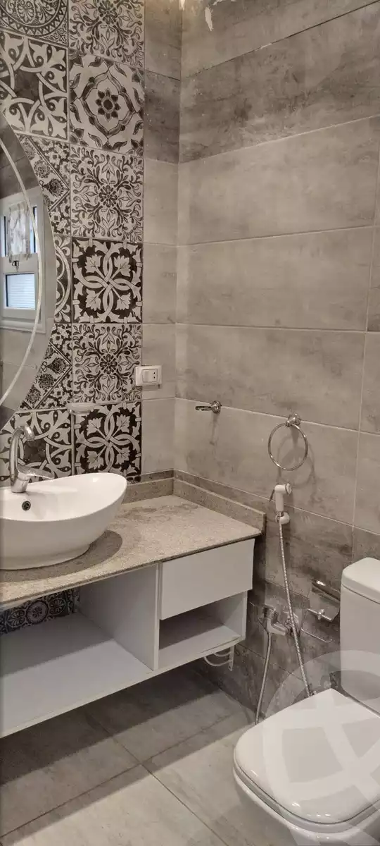 https://aqarmap.com.eg/ar/listing/6161403-for-sale-cairo-faisal-kafr-tohormos-el-shaheed-ahmed-hamdy-st