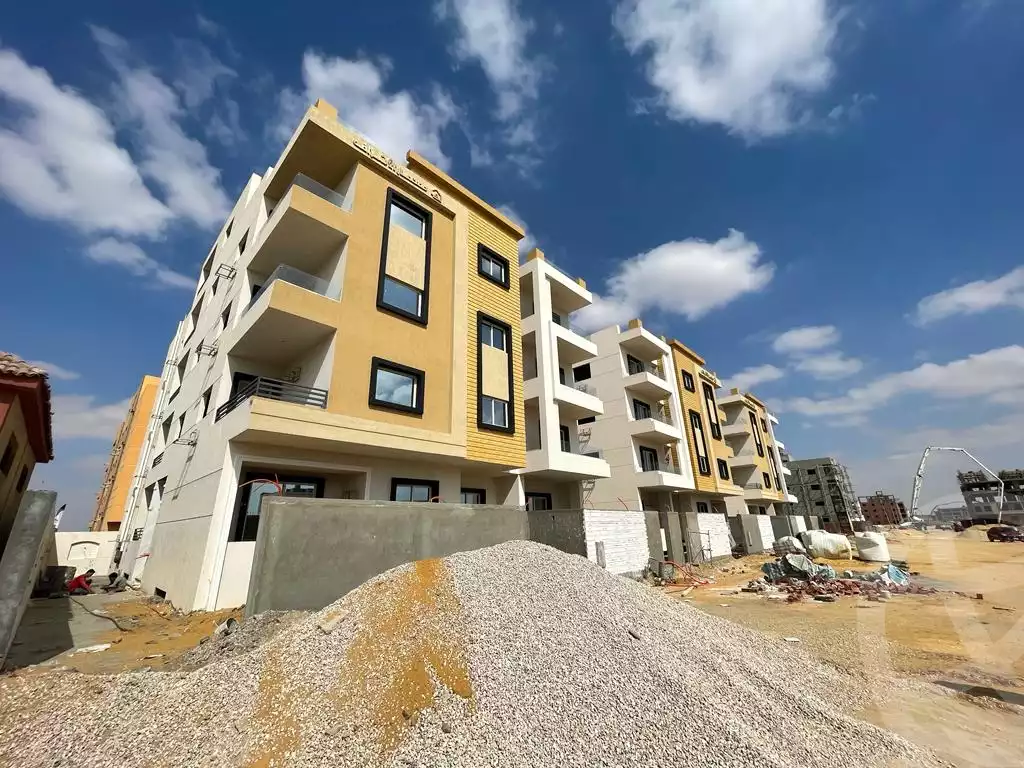 https://aqarmap.com.eg/en/listing/6161621-for-sale-cairo-new-cairo-bait-el-watan-first-neighborhood