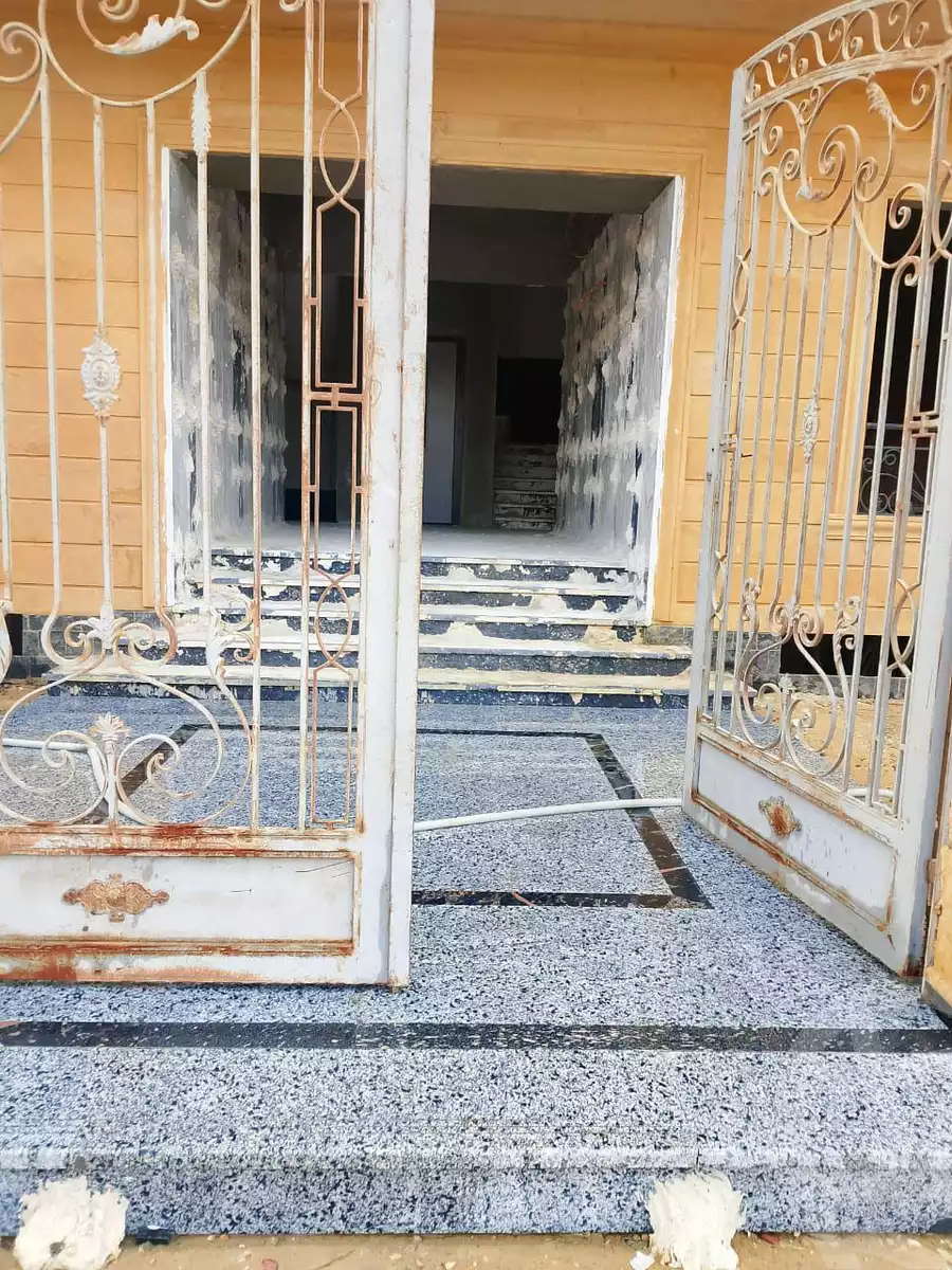 https://aqarmap.com.eg/ar/listing/6161889-for-sale-cairo-badr-city-hai-el-zohour-fifth-neighborhood-hay-el-koronfil-el-koronfil-villas