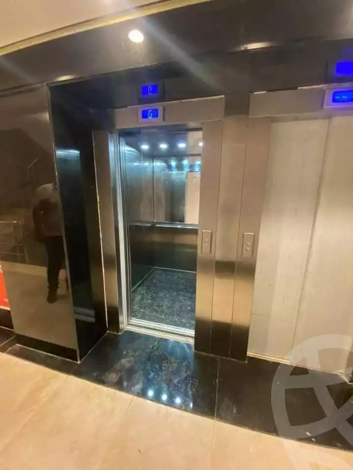 https://aqarmap.com.eg/en/listing/6162654-for-sale-cairo-new-administrative-capital-r7-midtown-condo