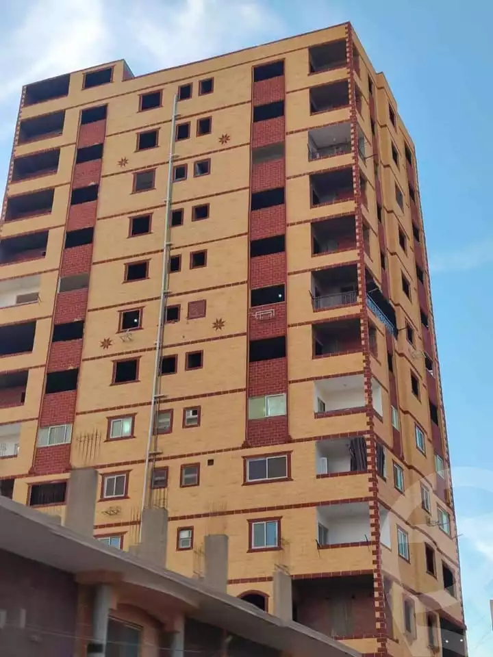https://aqarmap.com.eg/ar/listing/6164446-for-sale-qalyubia-shubra-el-khaima-el-shareaa-el-gadid-st