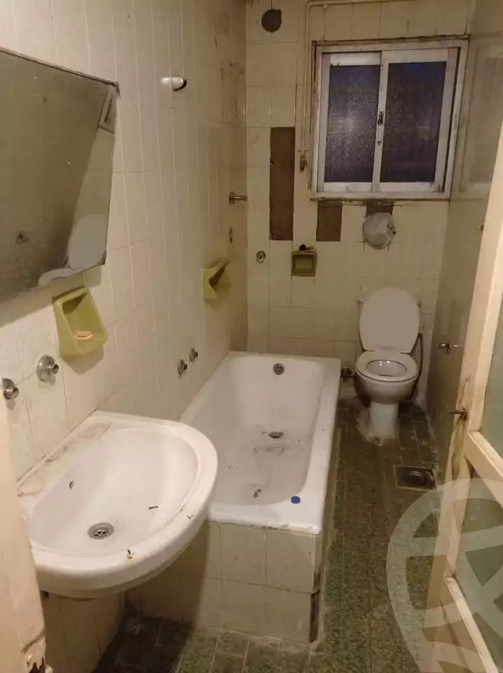 https://aqarmap.com.eg/en/listing/6165366-for-sale-alexandria-camp-cesar
