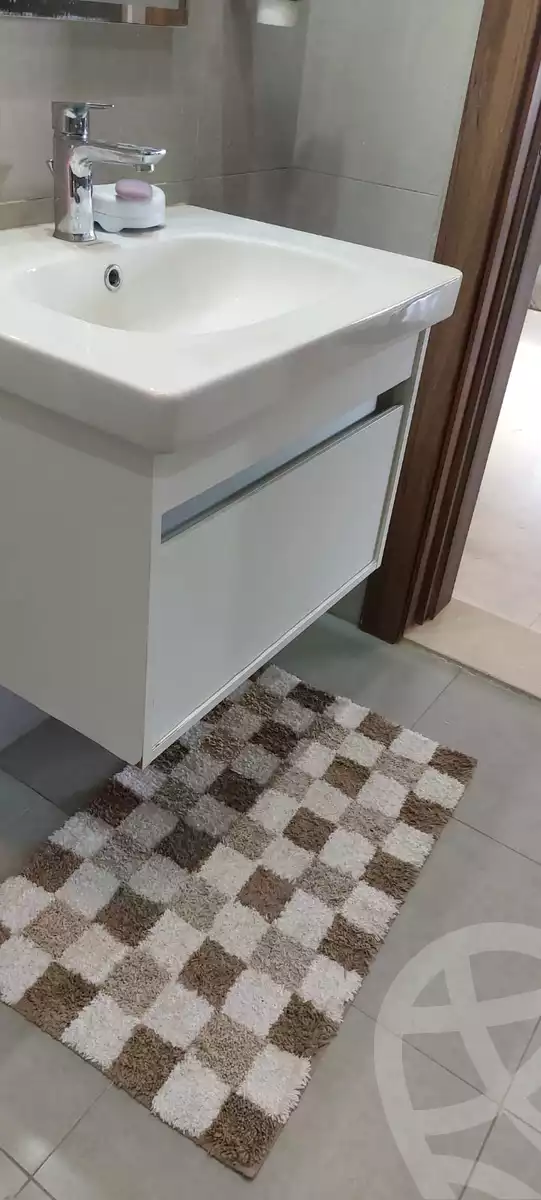 https://aqarmap.com.eg/en/listing/6165661-for-rent-cairo-new-cairo-compounds-kmbwnd-fyldj-jyt-blm-hylz
