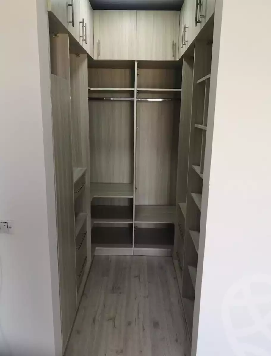 https://aqarmap.com.eg/ar/listing/6166253-for-sale-cairo-new-cairo-compounds-galleria-moon-valley