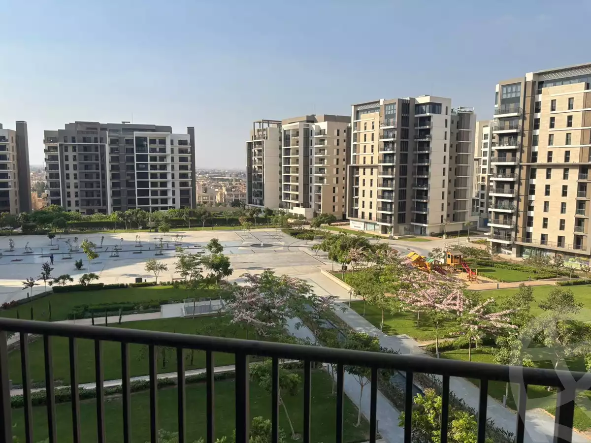 https://aqarmap.com.eg/en/listing/6166809-for-sale-cairo-el-sheikh-zayed-city-compounds-zyd-wr-llttwyr-the-village-views