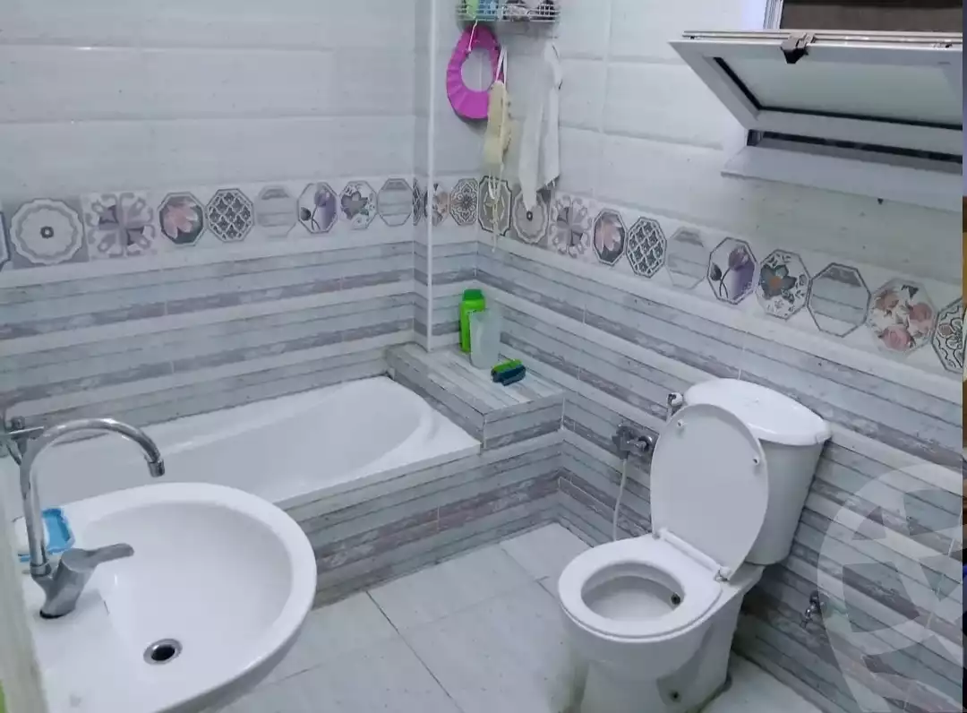 https://aqarmap.com.eg/ar/listing/6167043-for-sale-cairo-ain-shams-ahmed-esmat-st
