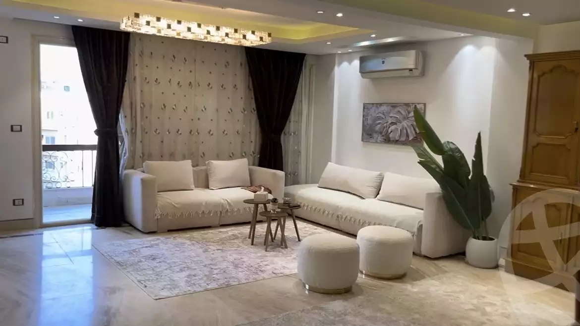 https://aqarmap.com.eg/en/listing/6167939-for-rent-cairo-6th-of-october-compounds-family-land