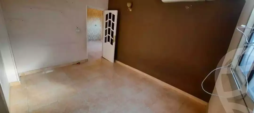 https://aqarmap.com.eg/ar/listing/6169090-for-sale-cairo-el-maadi-sarayat-el-maadi-ahmed-zaki-st