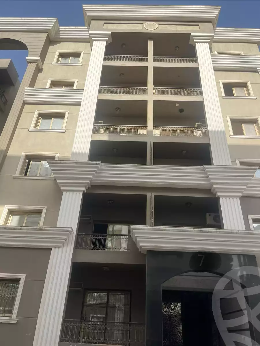 https://aqarmap.com.eg/en/listing/6169220-for-sale-cairo-new-cairo-compounds-the-icon-gardens-compound-style-home