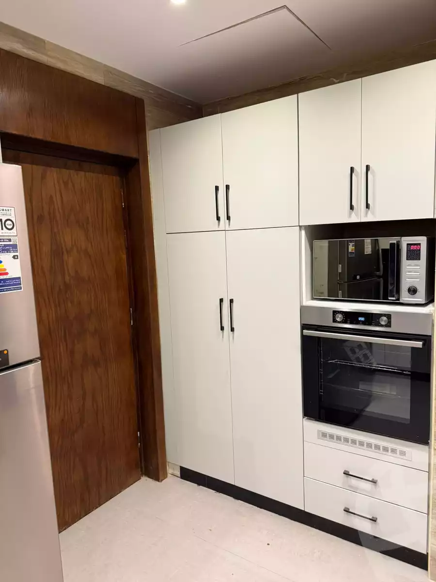 https://aqarmap.com.eg/ar/listing/6169655-for-rent-cairo-el-sheikh-zayed-city-compounds-kmbwnd-ljry-swdyk