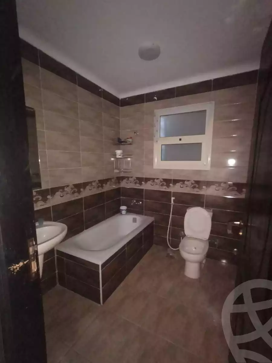 https://aqarmap.com.eg/ar/listing/6171192-for-rent-cairo-el-mohandesen-shareaa-ahmed-orabi