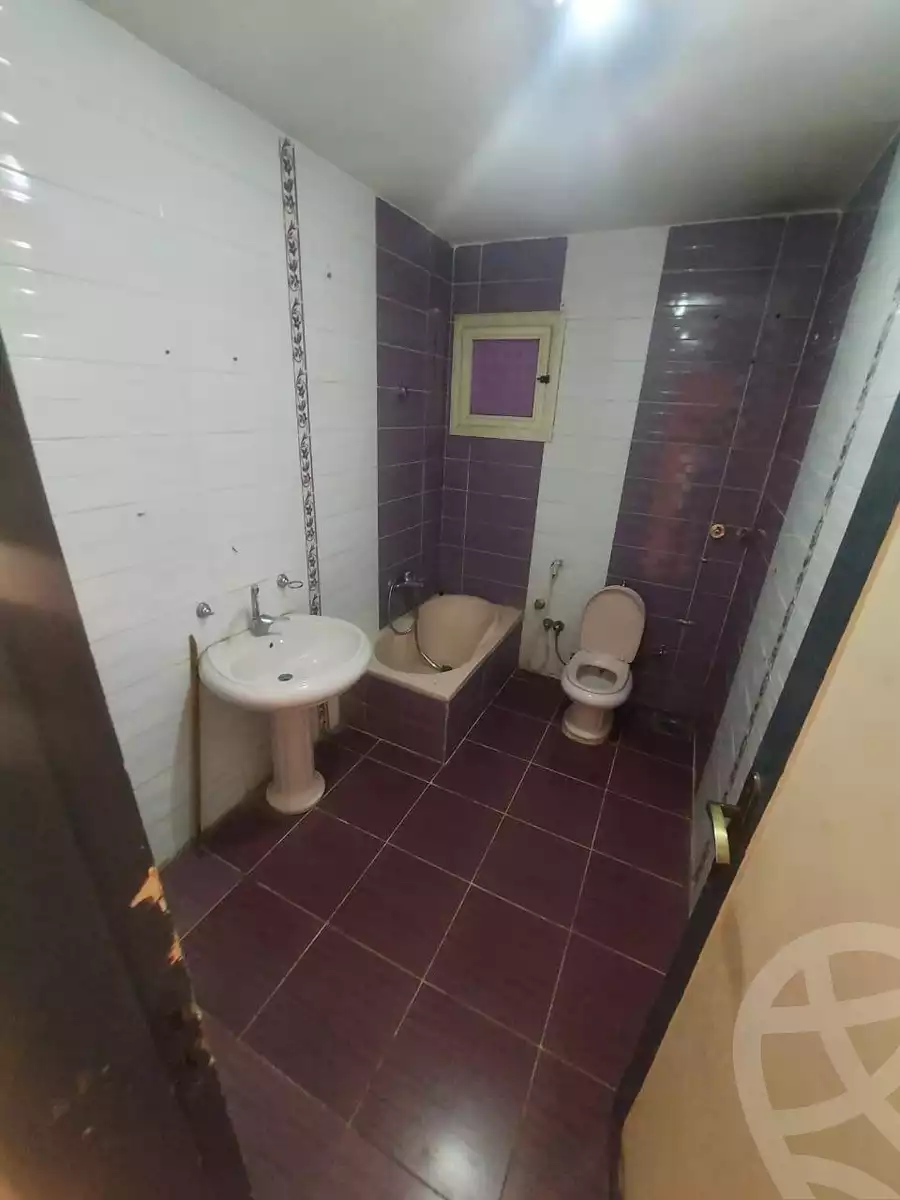 https://aqarmap.com.eg/ar/listing/6171293-for-sale-cairo-helwan-mohamed-sayed-ahmed-st