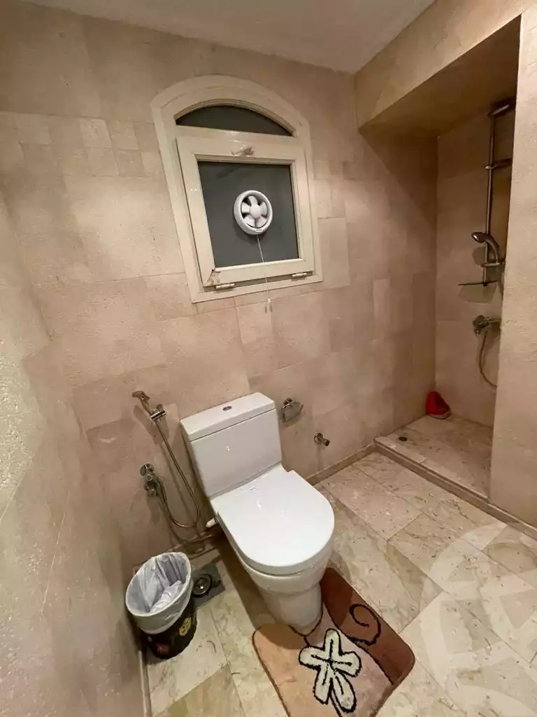 https://aqarmap.com.eg/en/listing/6171893-for-sale-cairo-new-cairo-el-ahyaa-first-neighborhood-street-2