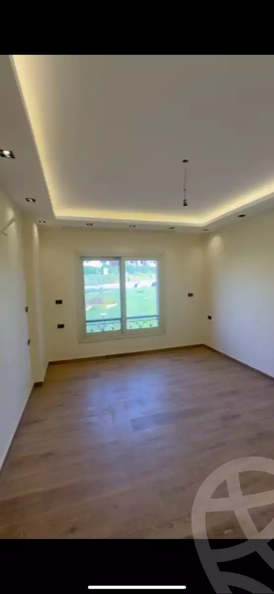 https://aqarmap.com.eg/en/listing/6170983-for-sale-cairo-el-sheikh-zayed-city-compounds-el-khamayel