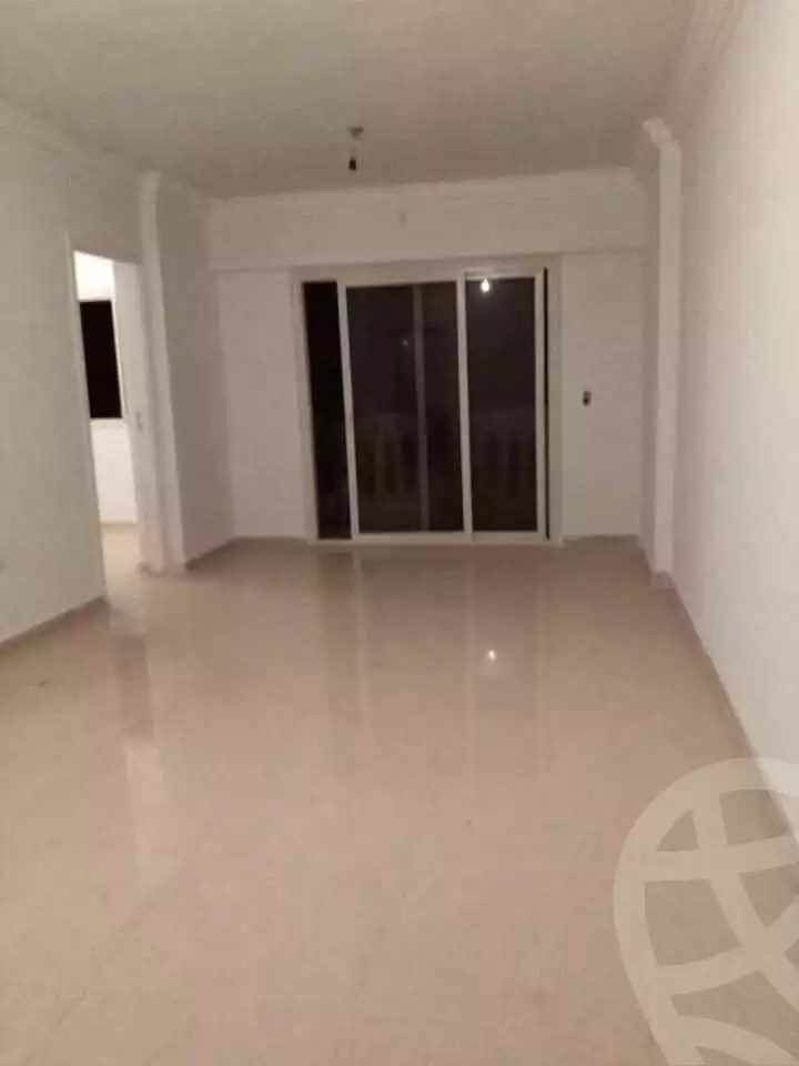 https://aqarmap.com.eg/ar/listing/6174102-for-rent-alexandria-ganaklis-shr-mrtdy-bsh