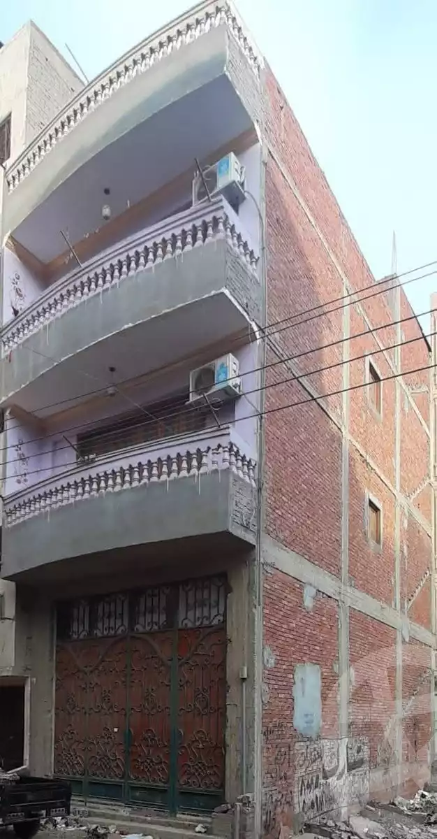 https://aqarmap.com.eg/ar/listing/6176763-for-sale-dakahlia-mansoura-el-mansoura-city-ahmed-maher-st