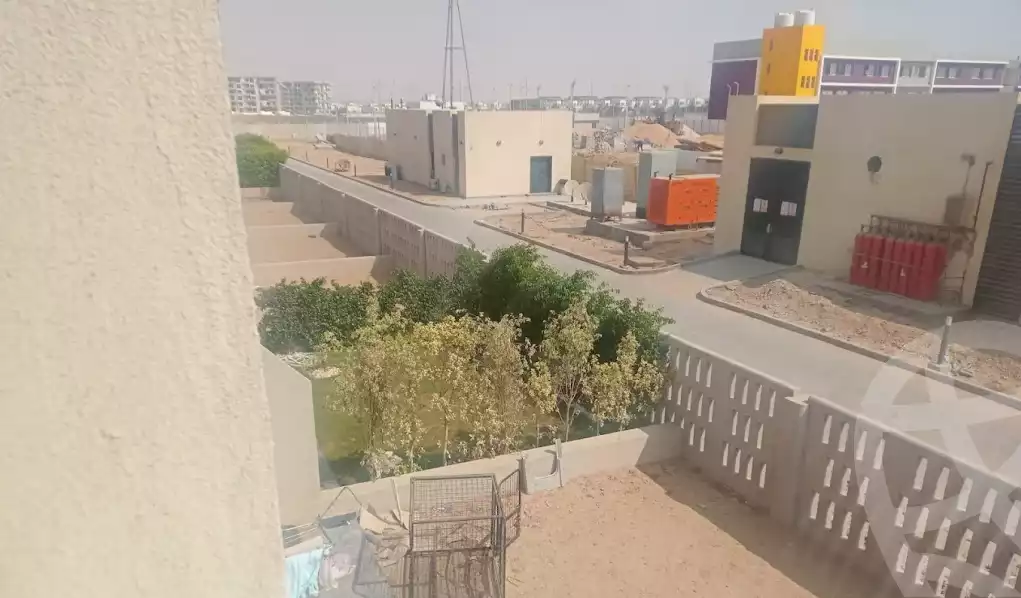 https://aqarmap.com.eg/ar/listing/6177491-for-sale-cairo-el-shorouk-compounds-al-burouj-compound-imkan